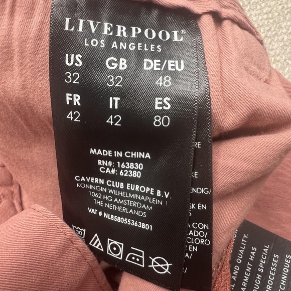 Liverpool Shorts Mens 32 Salmon Modern Fit Stretch Chino Casual Summer LG601DC - Picture 5 of 13